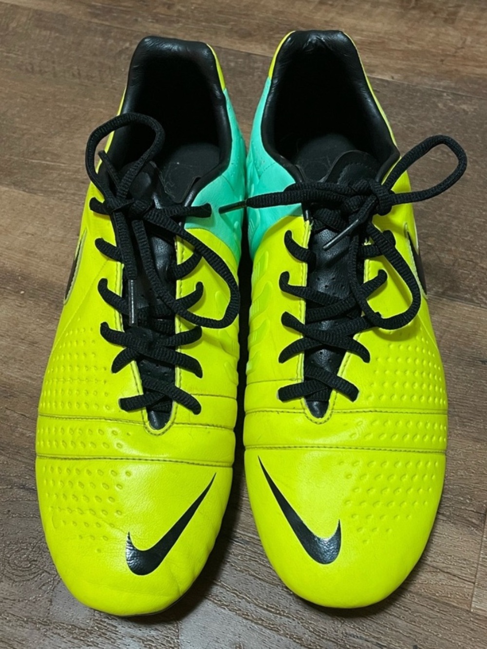 Nike CTR 360 Maestri 3 III FG soccer cleats mens size 11.5